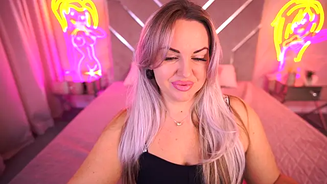 KiraCandyS online show from November 7, 12:21 am