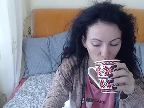 Emmatoo online show from October 31, 8:48 am