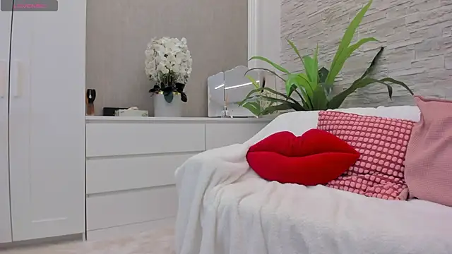Jessy Jo online show from July 13, 6:49 am