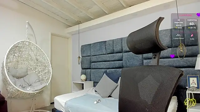 sofia samuels online show from November 20, 3:50 am