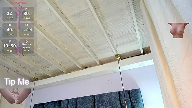 sofia samuels online show from April 19, 2:22 am