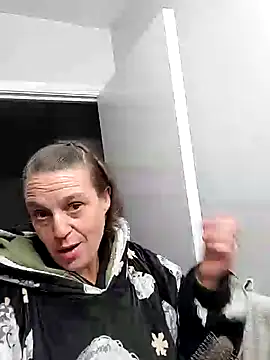 Edgeofinsanity online show from December 1, 7:03 pm