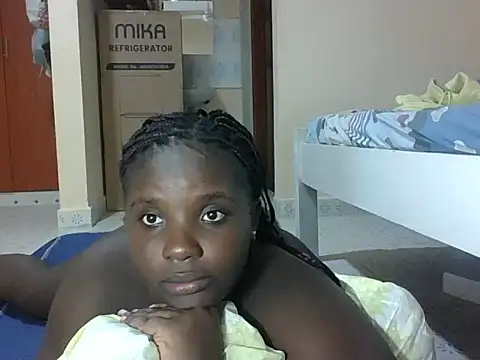 hotebbbyy online show from January 18, 5:06 pm