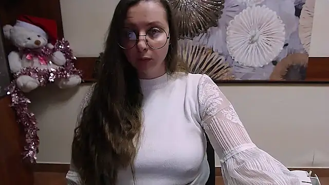 Snapshot of _Annabelle_Lee chatting on December 19, 10:45 am Annabelle Lee online show from December 19, 10:45 am