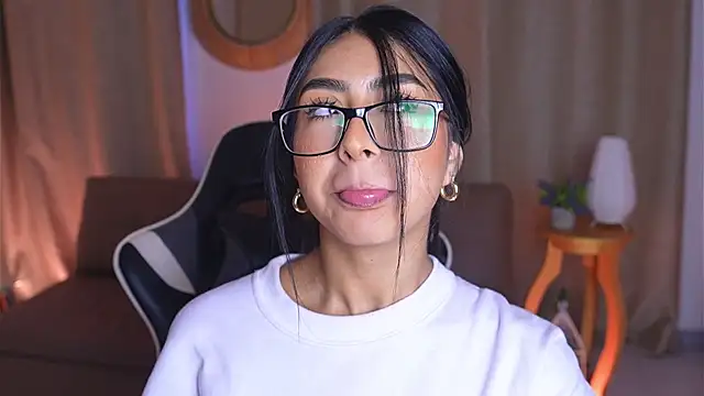 Sara albrecht online show from January 21, 3:21 pm