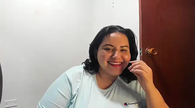 Snapshot of tetasgrandes_karol chatting on March 21, 9:12 pm tetasgrandes karol online show from March 21, 9:12 pm