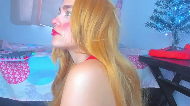 Snapshot of Sweet_MaryJane2 chatting on December 23, 6:58 pm Sweet MaryJane2 online show from December 23, 6:58 pm