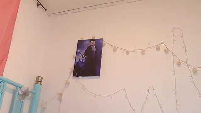 Snapshot of Sweet_MaryJane2 chatting on February 6, 6:51 am Sweet MaryJane2 online show from February 6, 6:51 am