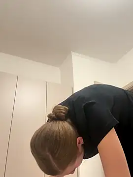 KateRedgar online show from October 16, 5:14 pm