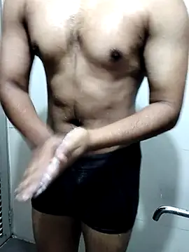 Snapshot of hottboy_39 chatting on May 19, 9:59 am hottboy 39 online show from May 19, 9:59 am