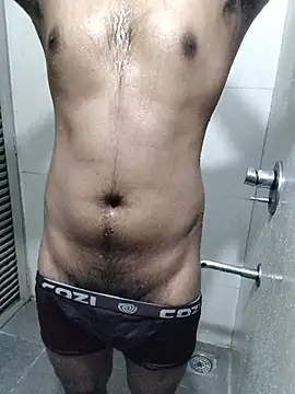 Snapshot of hottboy_39 chatting on May 27, 7:55 pm hottboy 39 online show from May 27, 7:55 pm