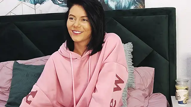 tanyagrey online show from December 17, 1:27 pm