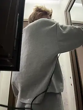 tanyagrey online show from November 5, 6:57 am