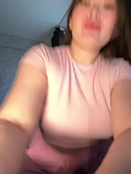 Snapshot of your_toxic_cum chatting on July 4, 4:02 pm your toxic cum online show from July 4, 4:02 pm