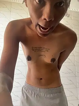 monic421 online show from January 6, 8:18 am