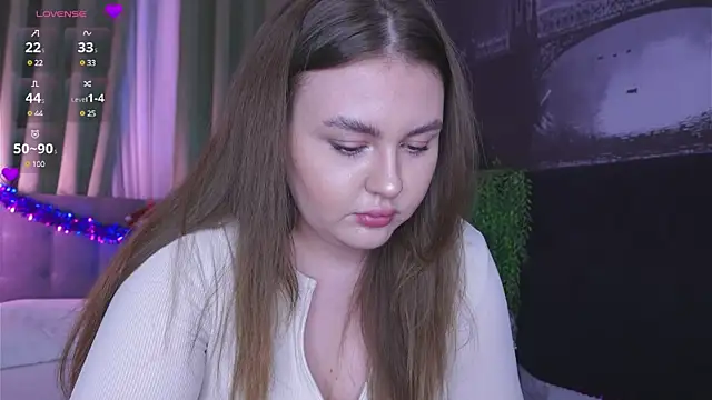 Snapshot of Mia__Peach chatting on December 24, 4:11 am Mia Peach online show from December 24, 4:11 am