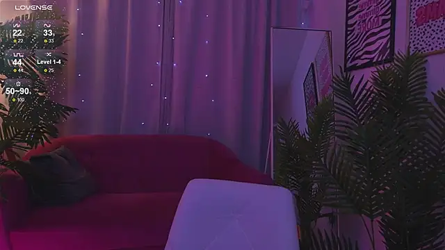 Snapshot of Mia__Peach chatting on March 9, 9:14 pm Mia Peach online show from March 9, 9:14 pm