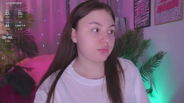 Snapshot of Mia__Peach chatting on March 19, 11:57 pm Mia Peach online show from March 19, 11:57 pm