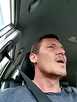 Snapshot of TheSouthernKing chatting on December 24, 8:00 am TheSouthernKing online show from December 24, 8:00 am