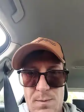 Snapshot of TheSouthernKing chatting on September 11, 10:48 am TheSouthernKing online show from September 11, 10:48 am