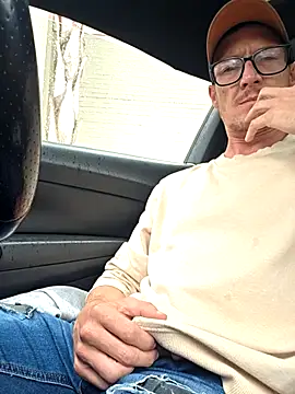 Snapshot of TheSouthernKing chatting on March 1, 9:55 am TheSouthernKing online show from March 1, 9:55 am