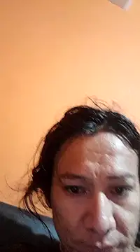 Snapshot of miicheele32 chatting on February 3, 4:20 pm miicheele32 online show from February 3, 4:20 pm