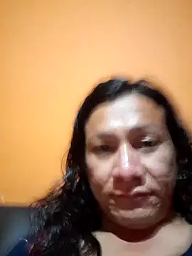 Snapshot of miicheele32 chatting on February 22, 7:45 am miicheele32 online show from February 22, 7:45 am