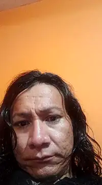 Snapshot of miicheele32 chatting on February 23, 7:33 am miicheele32 online show from February 23, 7:33 am