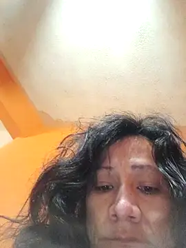 Snapshot of miicheele32 chatting on March 13, 6:23 pm miicheele32 online show from March 13, 6:23 pm