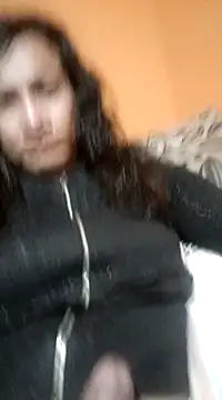 Snapshot of miicheele32 chatting on March 14, 8:32 am miicheele32 online show from March 14, 8:32 am