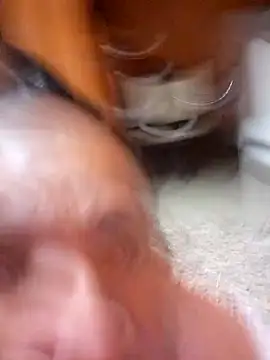 Snapshot of miicheele32 chatting on September 19, 11:33 am miicheele32 online show from September 19, 11:33 am