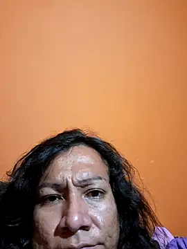 Snapshot of miicheele32 chatting on October 1, 7:14 am miicheele32 online show from October 1, 7:14 am