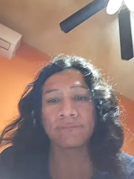 miicheele32 online show from December 5, 8:01 am