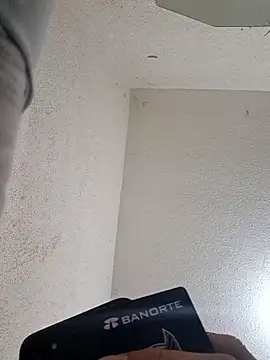 miicheele32 online show from January 7, 8:44 pm