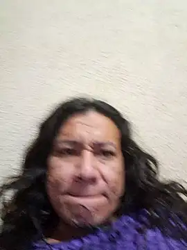 miicheele32 online show from January 15, 6:51 am