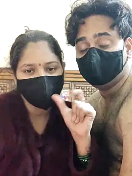 IND COUPLE1 online show from January 14, 12:45 pm