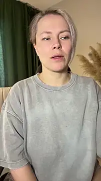 Charming Daphny online show from April 12, 6:29 am