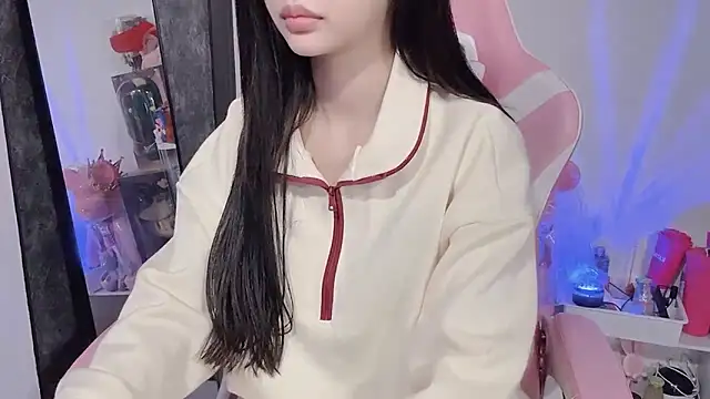 Snapshot of Virgo_686 chatting on December 10, 8:08 am Virgo 686 online show from December 10, 8:08 am