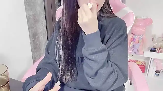 Snapshot of Virgo_686 chatting on December 18, 2:06 pm Virgo 686 online show from December 18, 2:06 pm