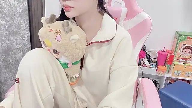 Snapshot of Virgo_686 chatting on December 25, 10:06 am Virgo 686 online show from December 25, 10:06 am