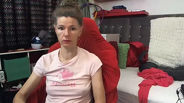 Snapshot of kellyterapy chatting on February 8, 9:57 pm kellyterapy online show from February 8, 9:57 pm