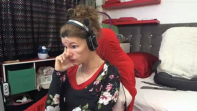 Snapshot of kellyterapy chatting on February 14, 9:32 pm kellyterapy online show from February 14, 9:32 pm
