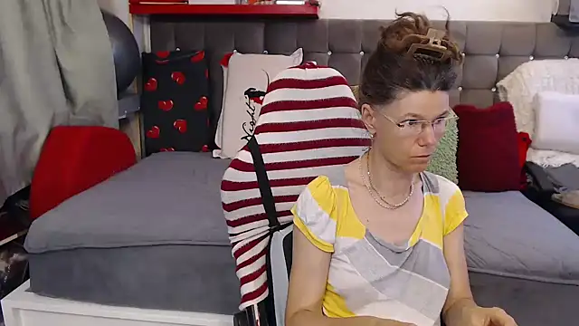 kellyterapy online show from June 3, 4:56 pm