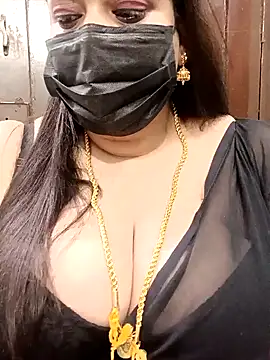 ashikaa r online show from February 1, 1:09 pm