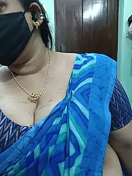 Snapshot of ashikaa_r chatting on June 14, 5:48 pm ashikaa r online show from June 14, 5:48 pm