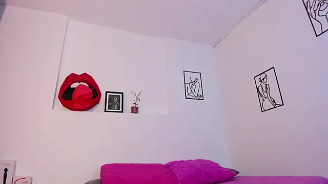 ari amisi online show from December 23, 6:37 pm