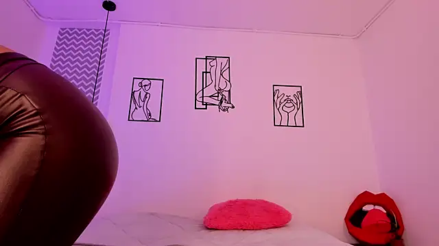 ari amisi online show from October 16, 5:47 pm