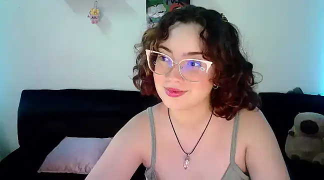 Snapshot of AndrewAnndCherry chatting on January 11, 12:55 am AndrewAnndCherry online show from January 11, 12:55 am