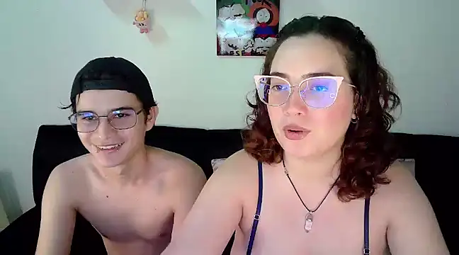 Snapshot of AndrewAnndCherry chatting on January 15, 1:02 am AndrewAnndCherry online show from January 15, 1:02 am