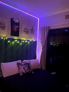 Dime-   online show from November 8, 7:01 pm